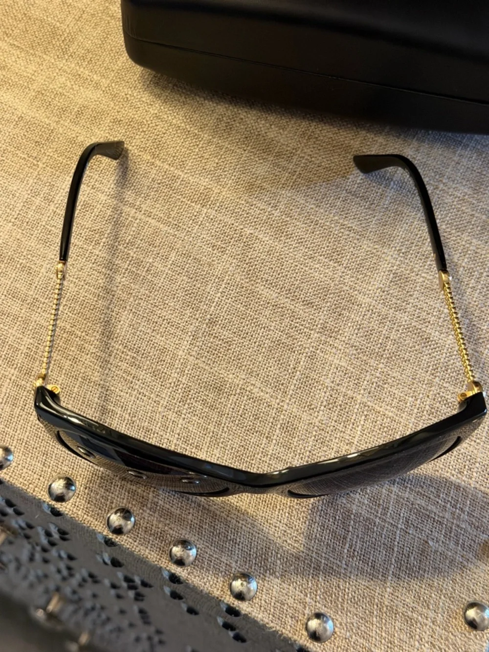 Versace EUC Black Cat-Eye Sunglasses w Gold la Greca Accents Case + Care Card